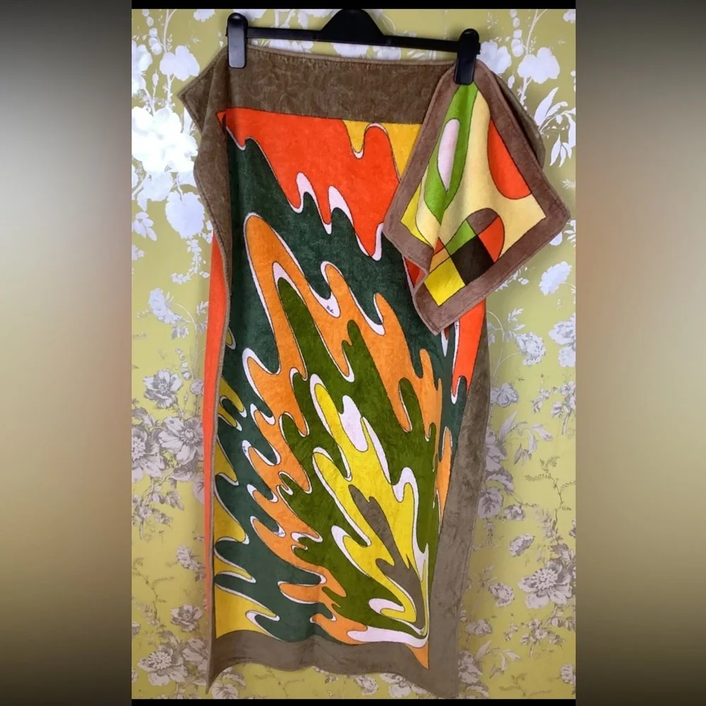 Emilio Pucci Orange and Yellow Towel‎